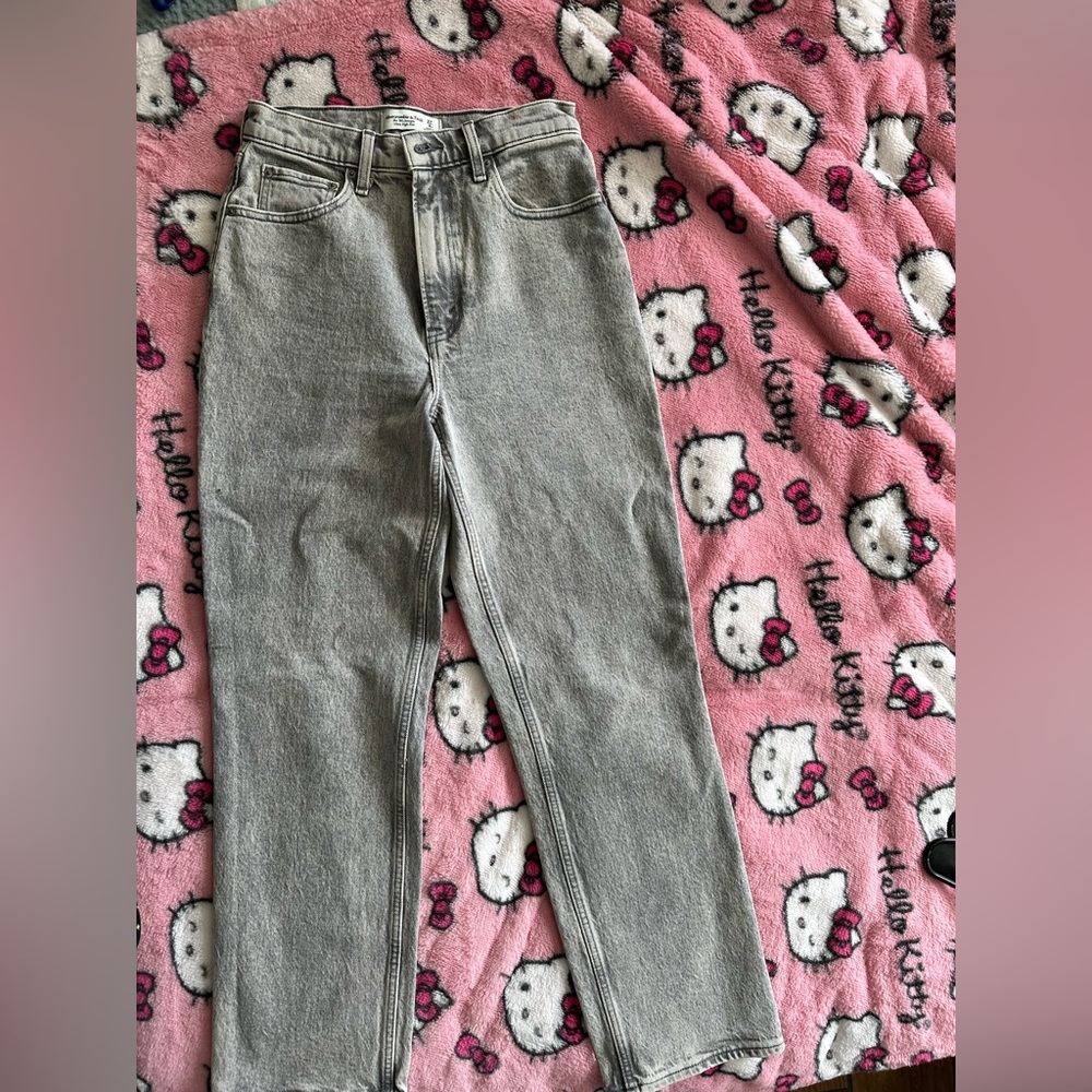 Abercrombie 90s Straight Women's Gray Jeans